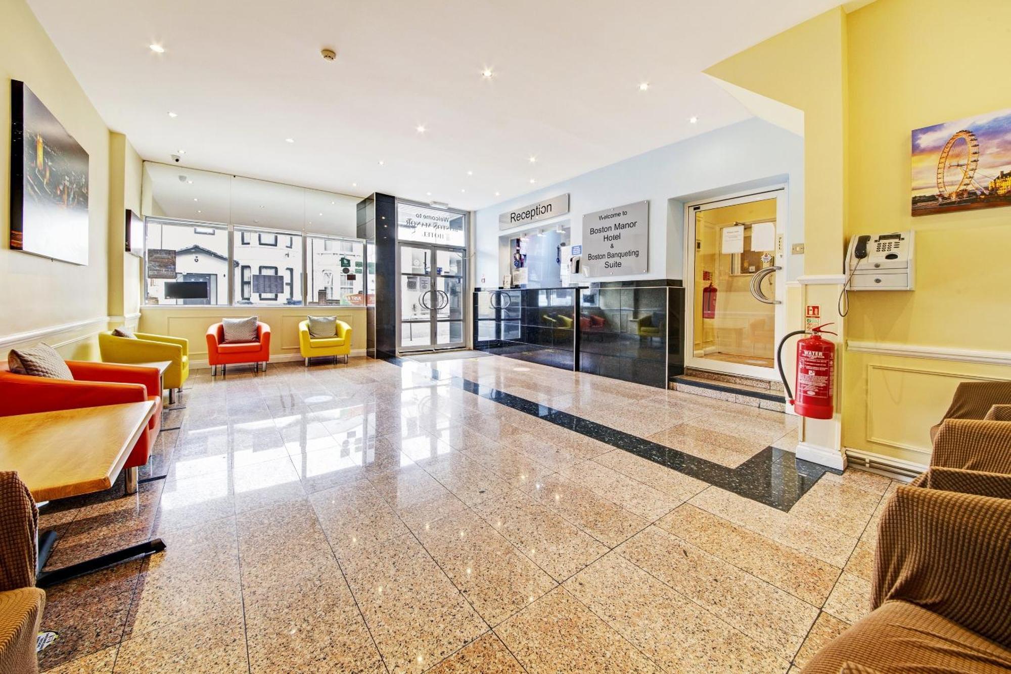 Oyo Bostons Manor Hotel, Hanwell London Greenford  Exteriér fotografie